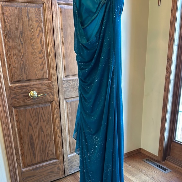 Teal Sparkle Gown - Picture 6 of 10